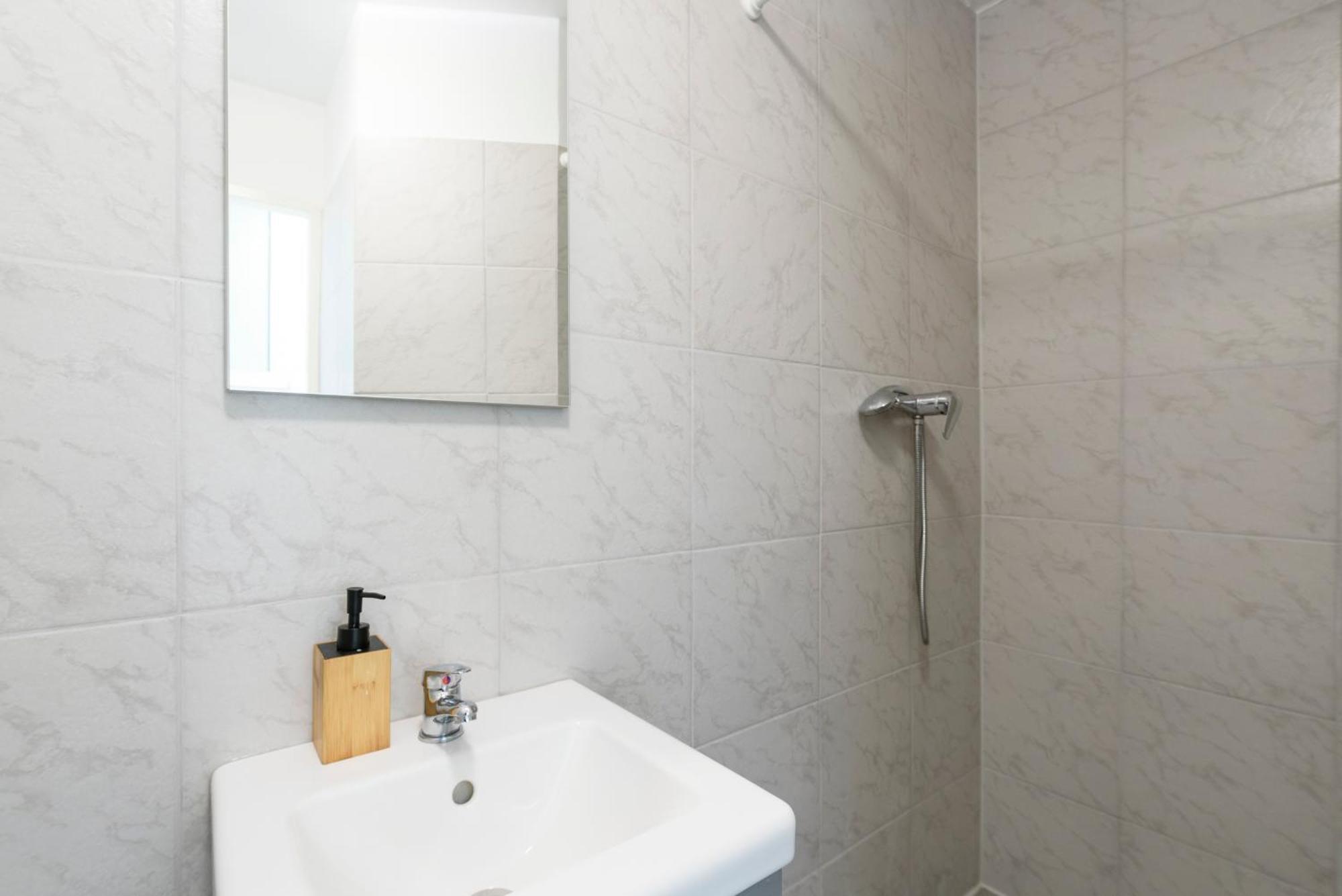 Vienna Lights Apartments - Meidling Екстер'єр фото
