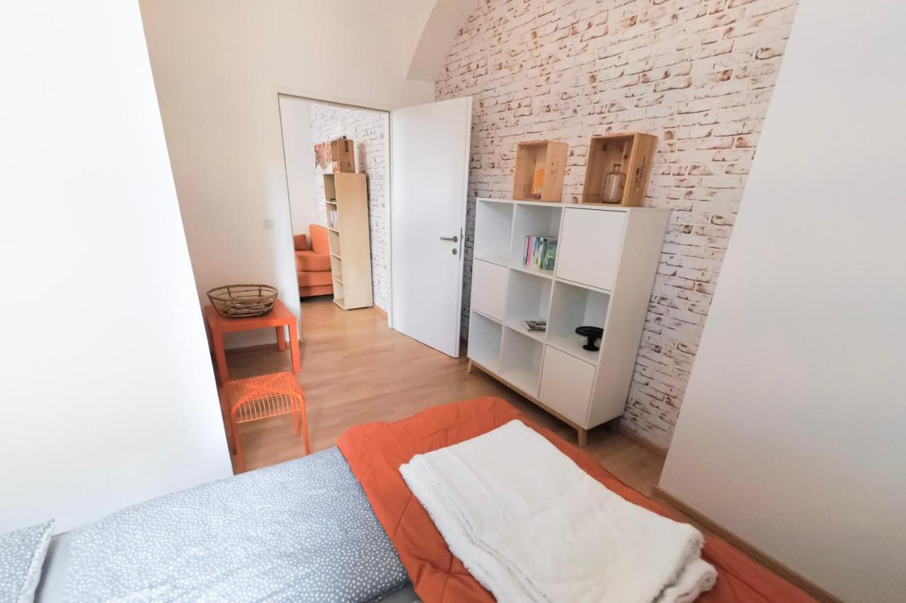 Vienna Lights Apartments - Meidling Екстер'єр фото
