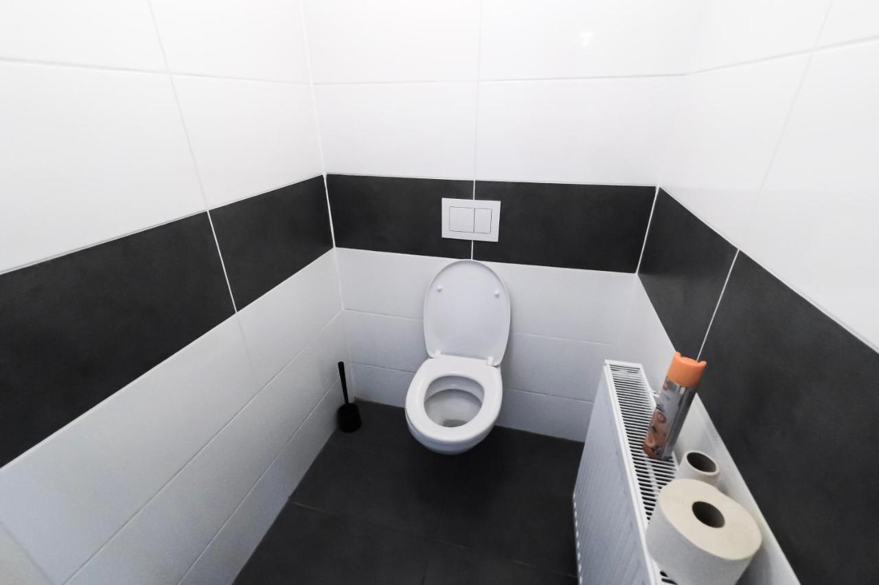Vienna Lights Apartments - Meidling Екстер'єр фото