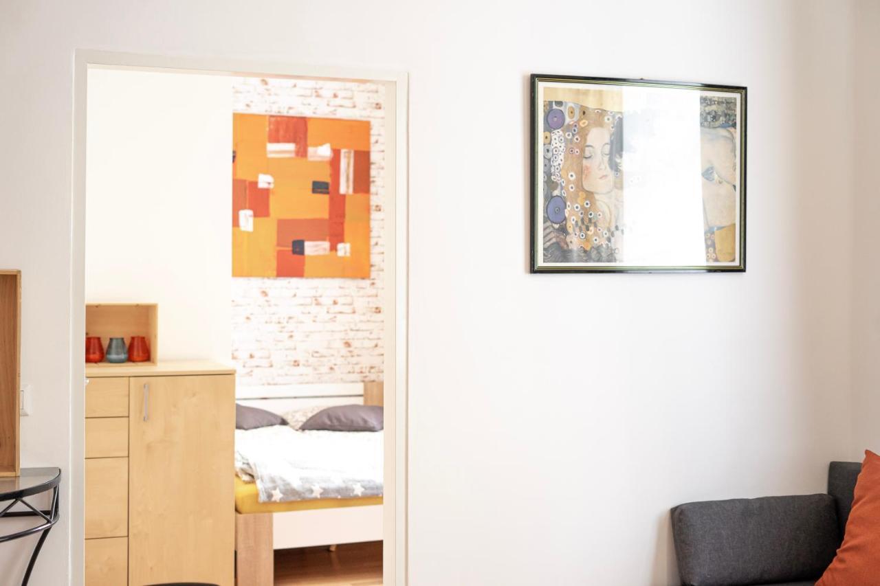 Vienna Lights Apartments - Meidling Екстер'єр фото